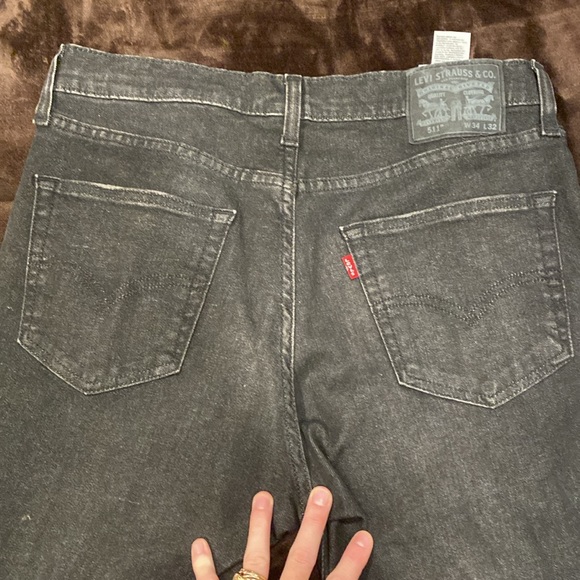 34x32 Dark Levi Jeans - Picture 3 of 4